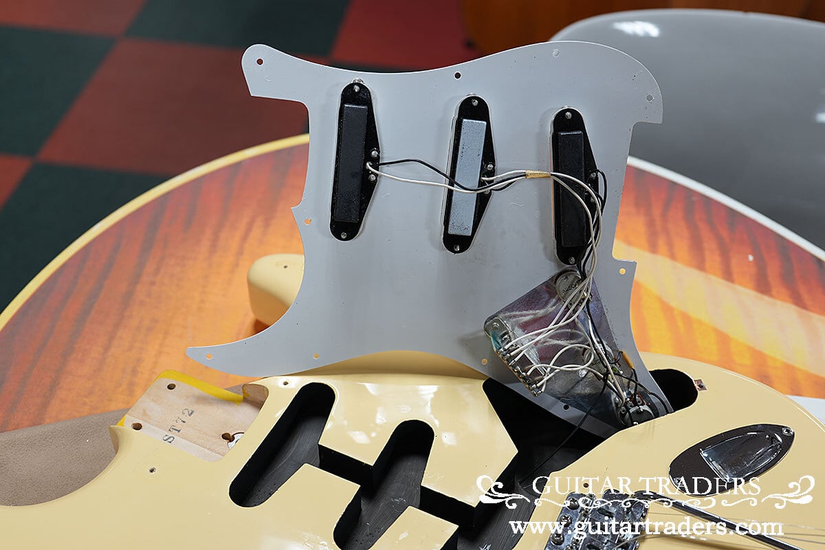 Fender Japan 2000's ST72SC